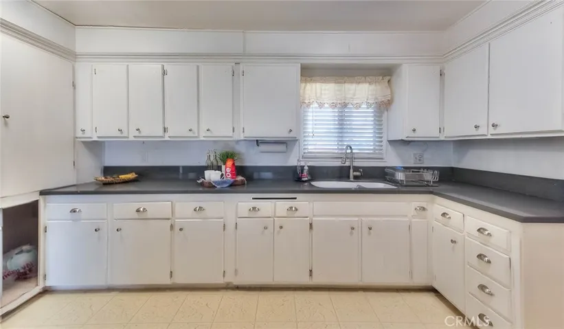 Kitchen 3