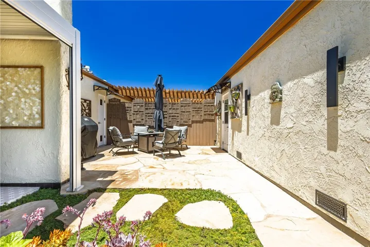 4100 Lake Harbor Lane, Westlake Village, California 91361