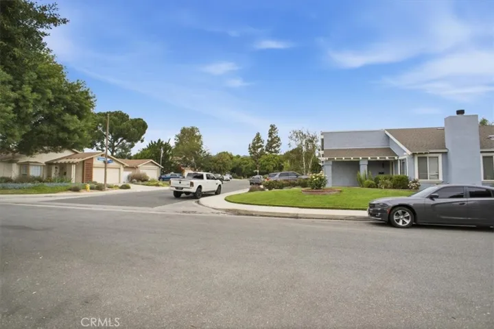 25348 Via Palacio, Valencia, California 91355