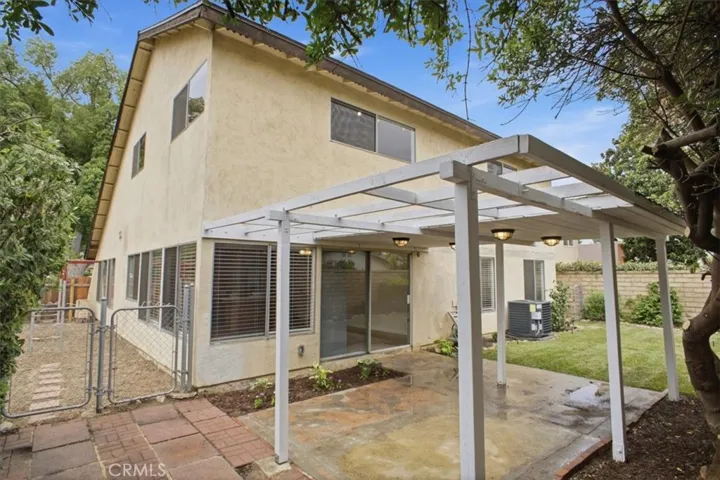 25348 Via Palacio, Valencia, California 91355