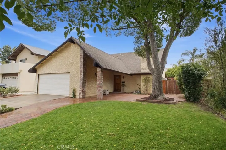 25348 Via Palacio, Valencia, California 91355