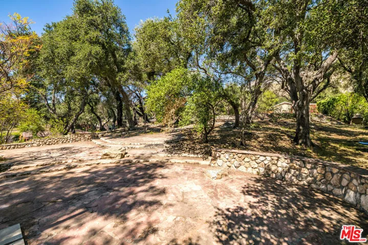 3172 Rubio Canyon Road, Altadena, California 91001