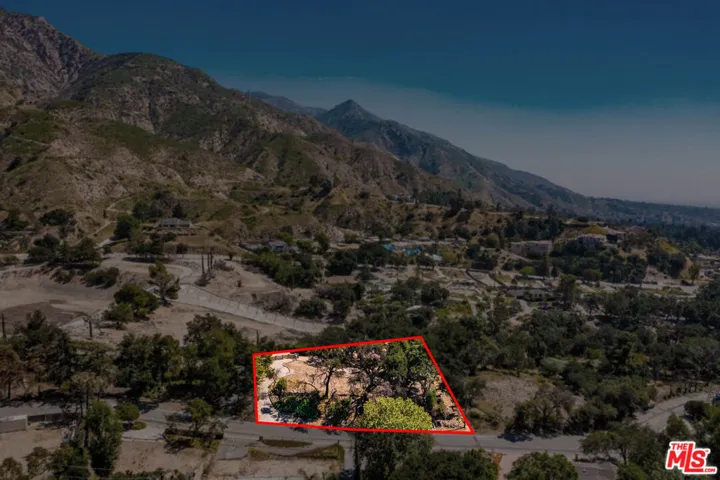 3172 Rubio Canyon Road, Altadena, California 91001