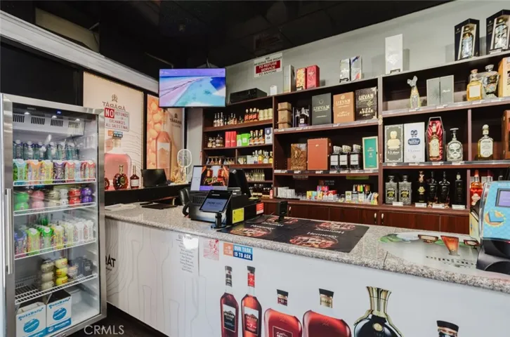 465 W Broadway, Glendale, California 91204