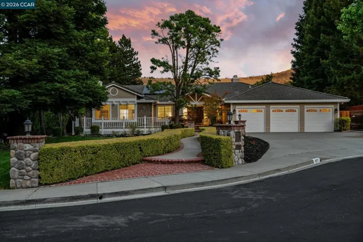 107 Dana Highlands Court, Danville, California 94526