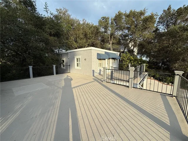 302 Churchill Road, Sierra Madre, California 91024