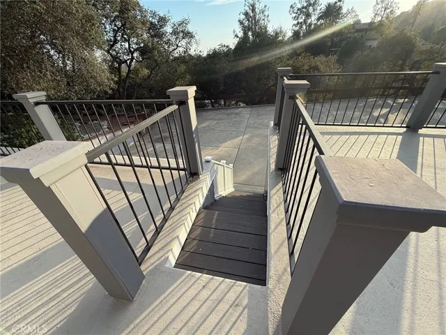 302 Churchill Road, Sierra Madre, California 91024
