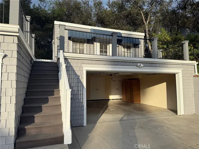 302 Churchill Road, Sierra Madre, California 91024