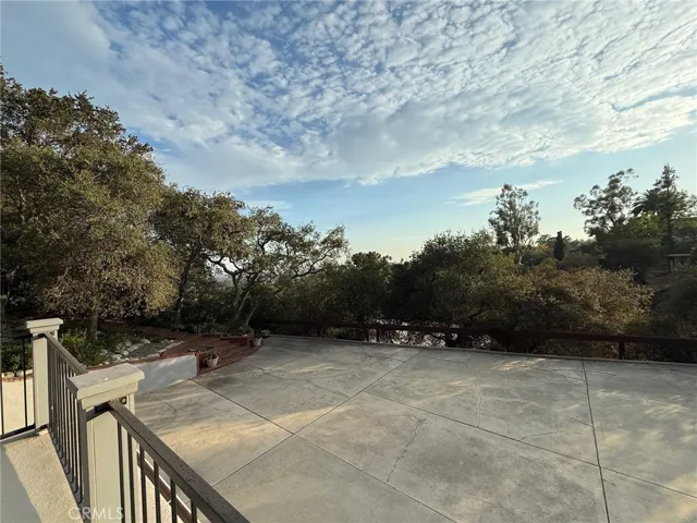 302 Churchill Road, Sierra Madre, California 91024