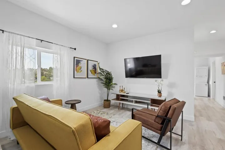 1150 Evelyn Street, San Diego, California 92114