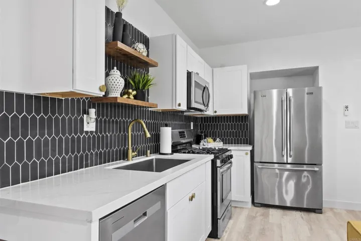 1150 Evelyn Street, San Diego, California 92114