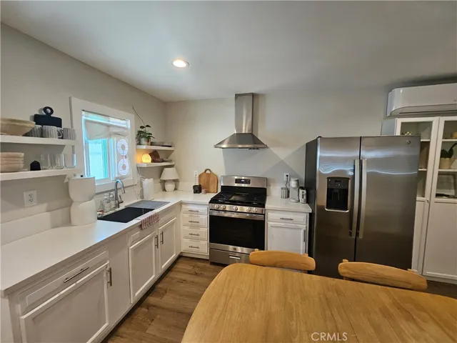 1554 Orange Avenue C, Costa Mesa, California 92627