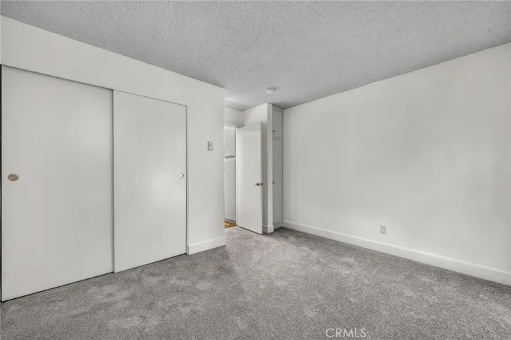 Bedroom new paint & carpeting