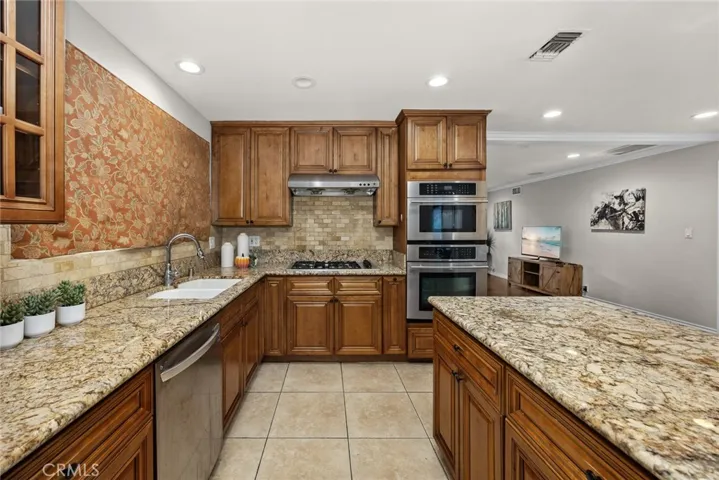 261 Oakhurst, Arcadia, California 91007