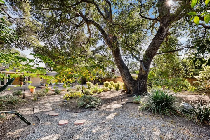 261 Oakhurst, Arcadia, California 91007