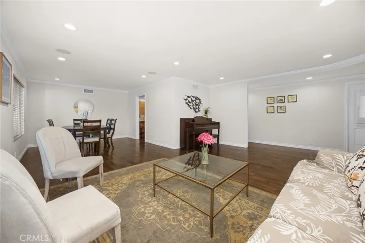 261 Oakhurst, Arcadia, California 91007