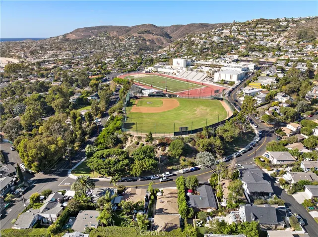 637 Saint Anns Drive, Laguna Beach, California 92651