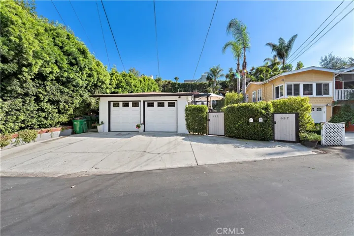 637 Saint Anns Drive, Laguna Beach, California 92651