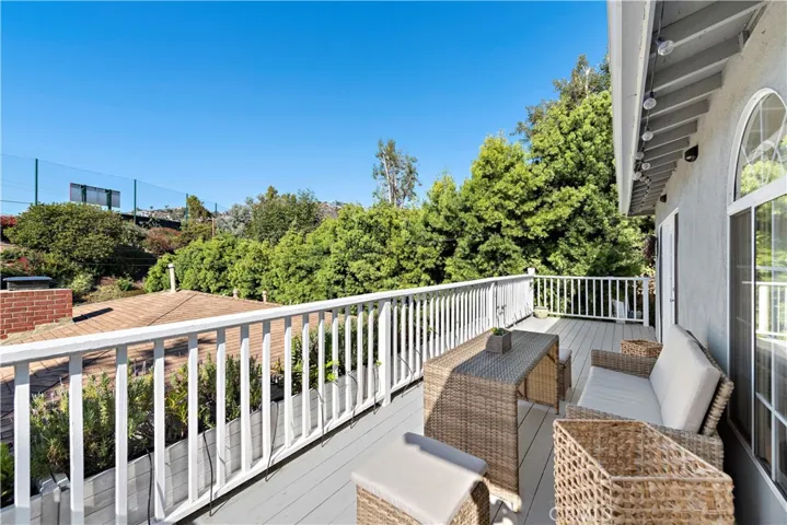 637 Saint Anns Drive, Laguna Beach, California 92651