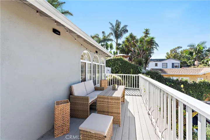 637 Saint Anns Drive, Laguna Beach, California 92651