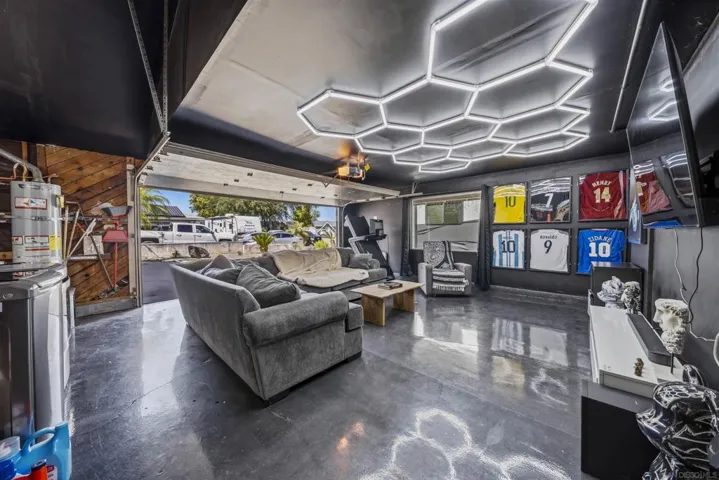 1412 Cornwall St, Spring Valley, California 91977