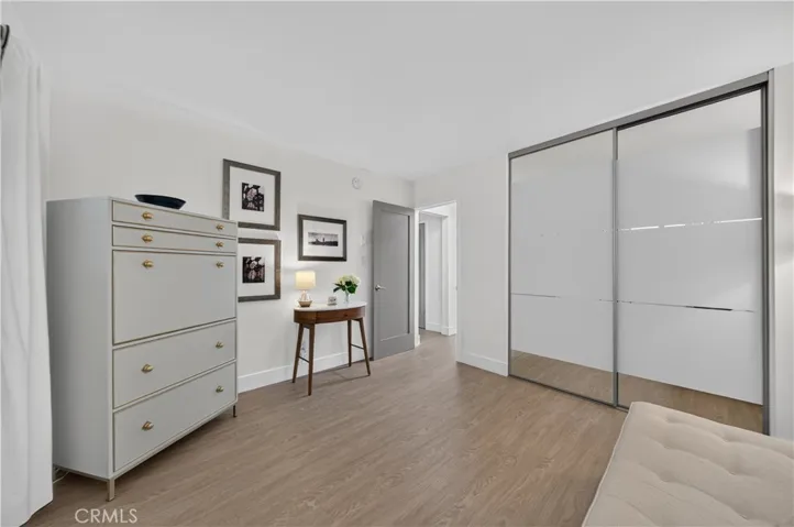 5301 E The Toledo 101, Long Beach, California 90803