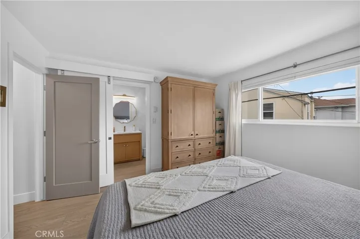 5301 E The Toledo 101, Long Beach, California 90803