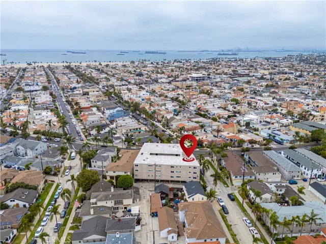 5301 E The Toledo 101, Long Beach, California 90803