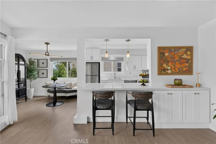 5301 E The Toledo 101, Long Beach, California 90803