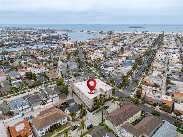 5301 E The Toledo 101, Long Beach, California 90803