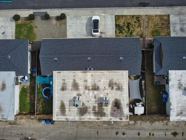 219 Kingston Lane, Modesto, California 95354-3128