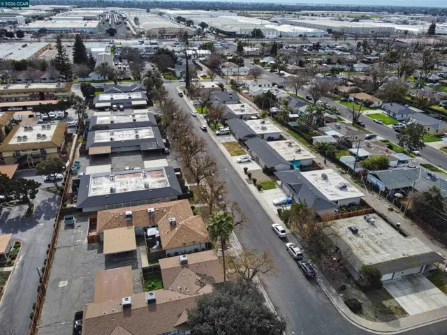 219 Kingston Lane, Modesto, California 95354-3128