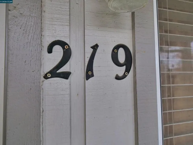 219 Kingston Lane, Modesto, California 95354-3128