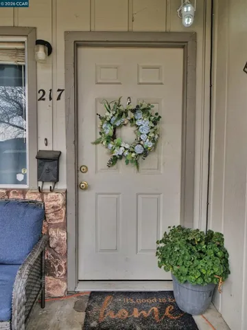 219 Kingston Lane, Modesto, California 95354-3128