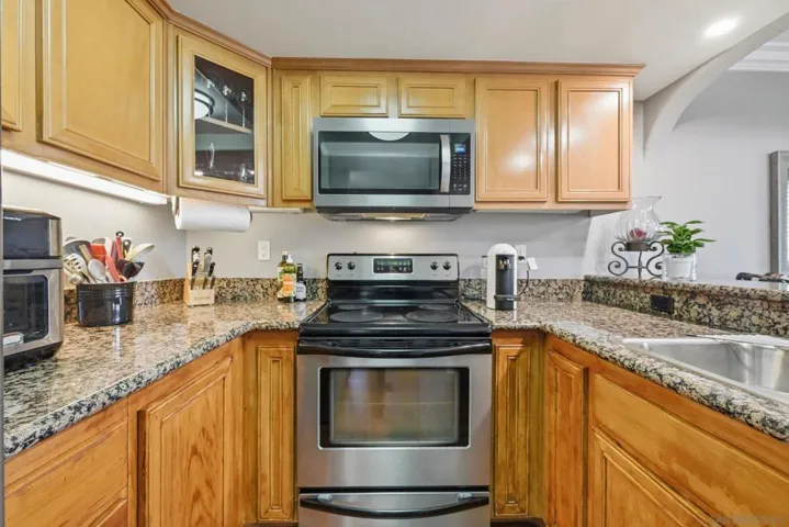 2736 B St 203, San Diego, California 92102