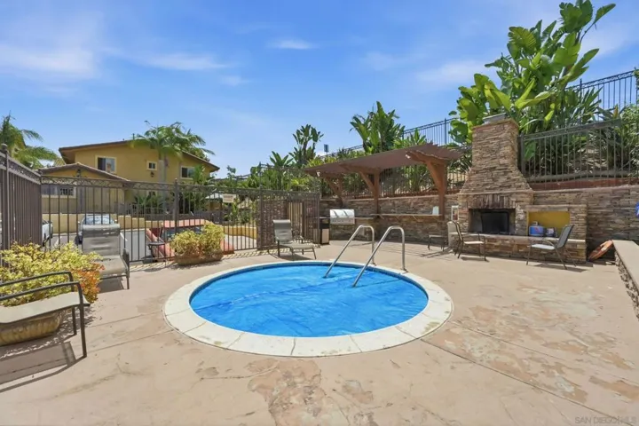 2736 B St 203, San Diego, California 92102