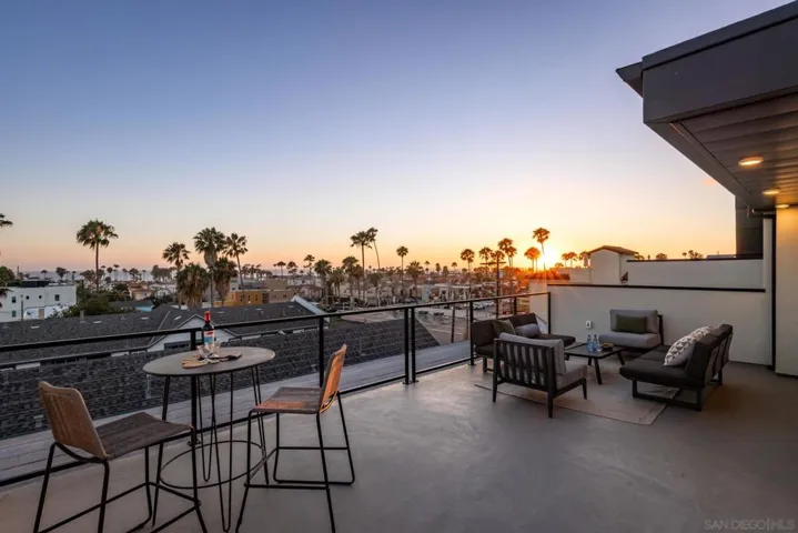 505 N Freeman Street 202, Oceanside, California 92054
