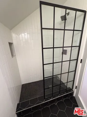 6350 Willoughby Avenue 9, Los Angeles, California 90038