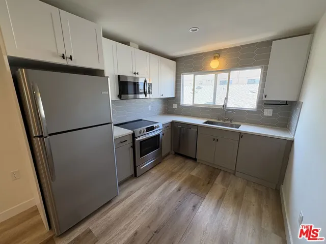 6350 Willoughby Avenue 9, Los Angeles, California 90038