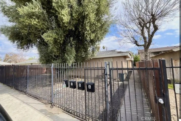 1265 Olive Tree Lane C, Hemet, California 92543