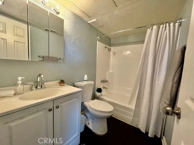 36953 Bankside Drive E, Cathedral City, California 92234