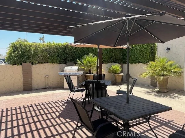 36953 Bankside Drive E, Cathedral City, California 92234