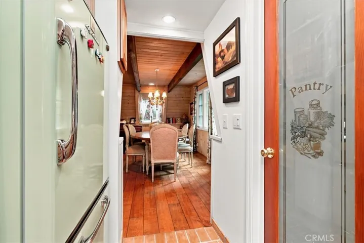 24818 Felsen Drive, Crestline, California 92325