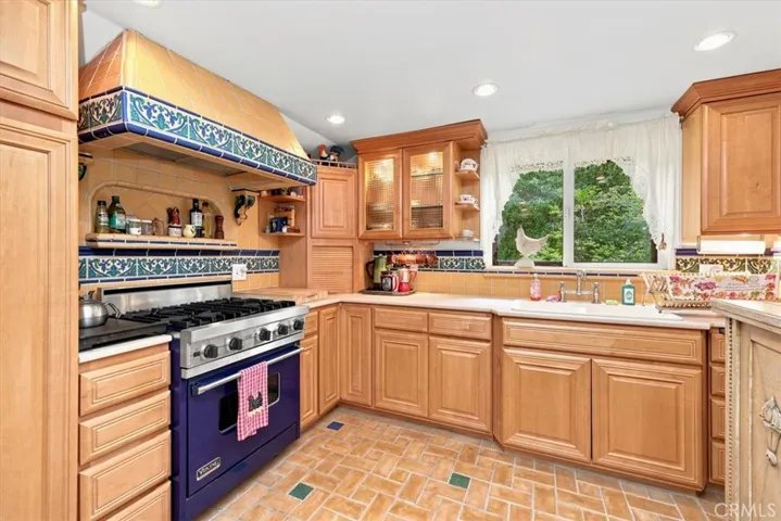 24818 Felsen Drive, Crestline, California 92325