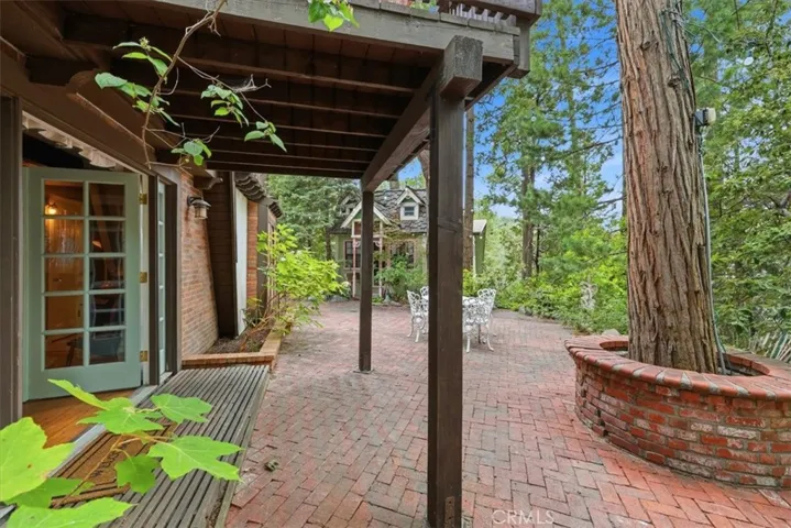 24818 Felsen Drive, Crestline, California 92325