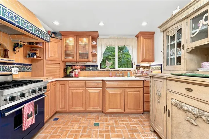 24818 Felsen Drive, Crestline, California 92325