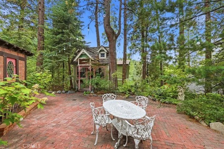 24818 Felsen Drive, Crestline, California 92325