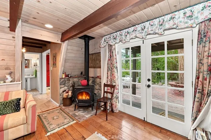 24818 Felsen Drive, Crestline, California 92325