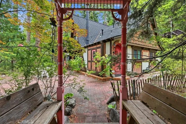 24818 Felsen Drive, Crestline, California 92325