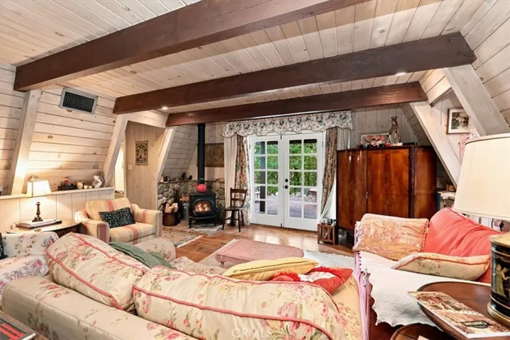 24818 Felsen Drive, Crestline, California 92325